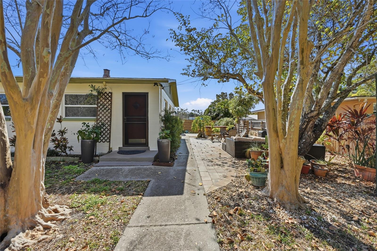 Image 9 of 82 For 2701 56th Street S