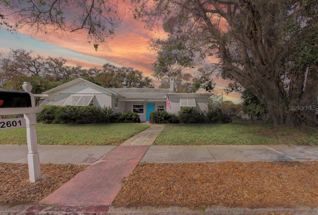 Listing photo id 0 for 2601 49th Street S