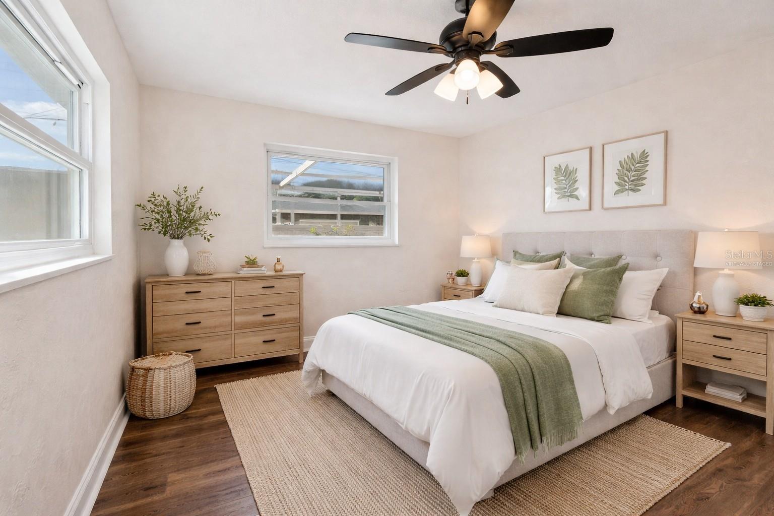 Listing photo id 19 for 5682 46th Avenue N