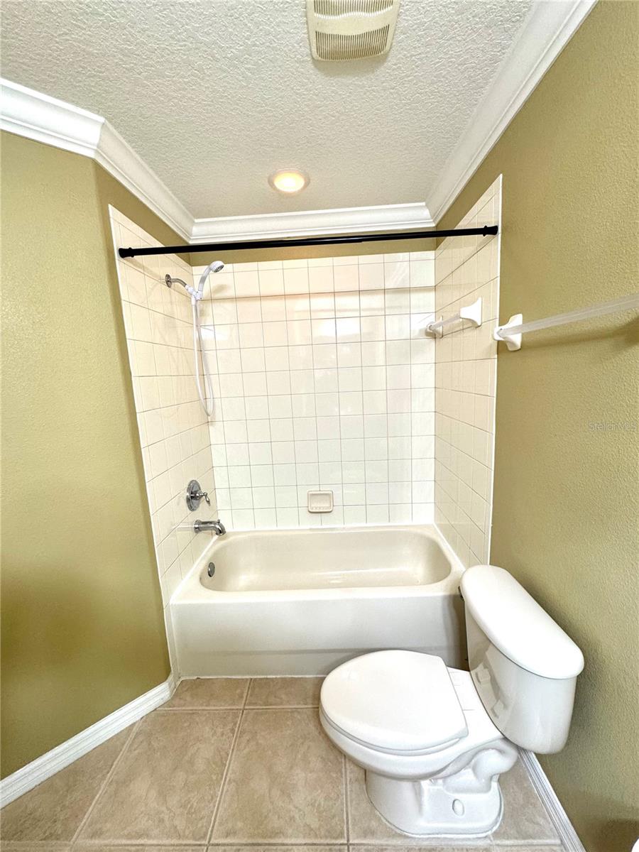 Image 26 of 60 For 1483 Hillview Lane