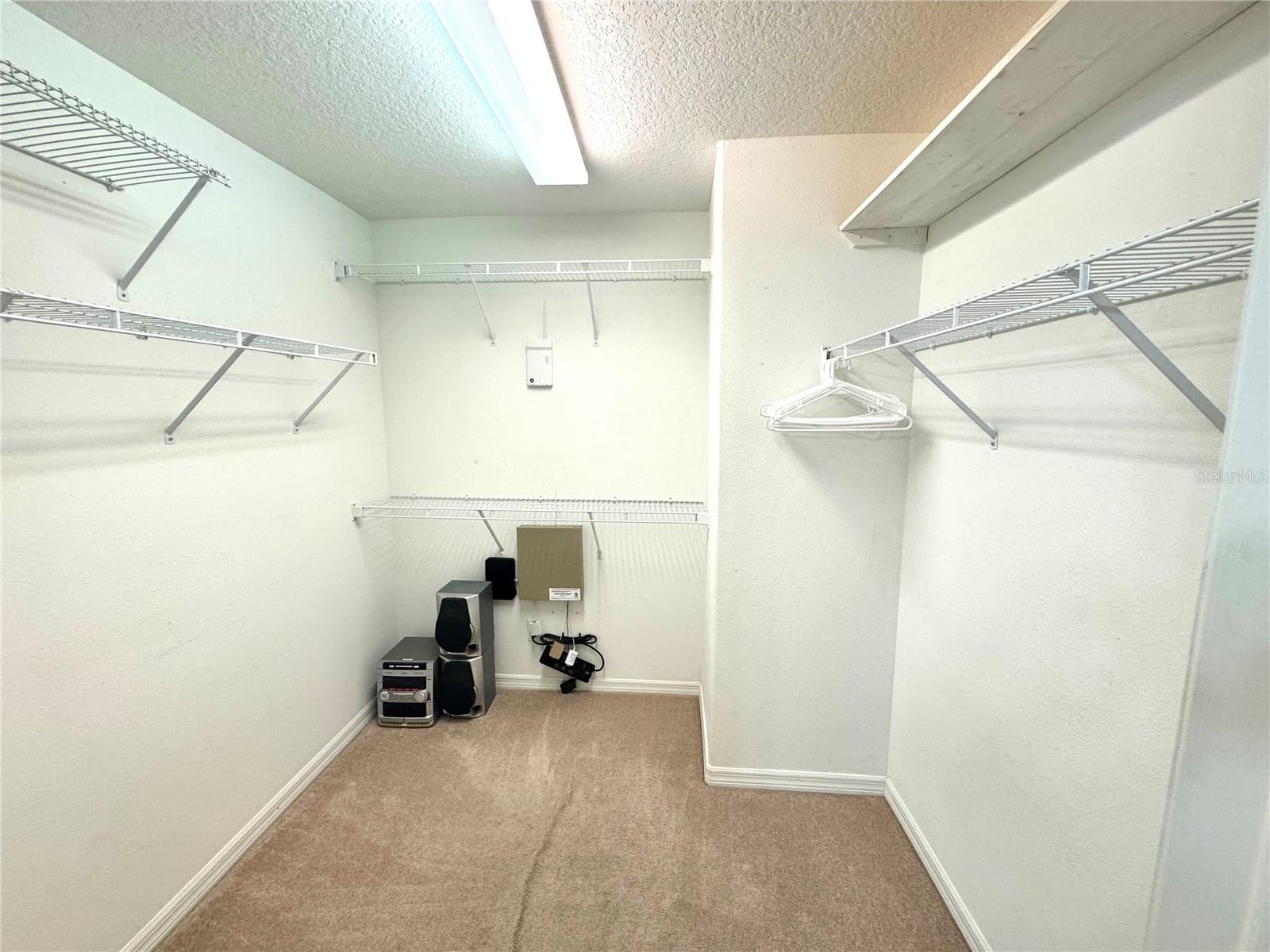 Image 29 of 60 For 1483 Hillview Lane