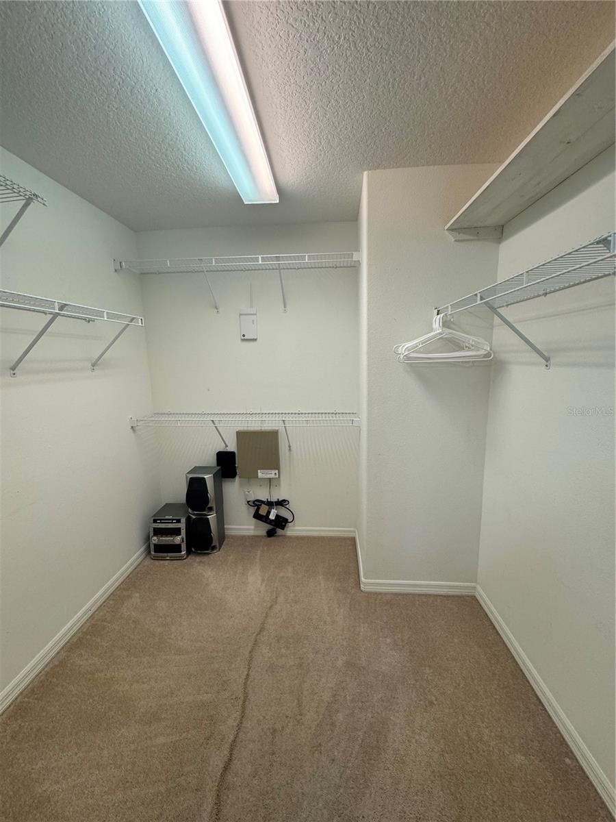 Image 30 of 60 For 1483 Hillview Lane