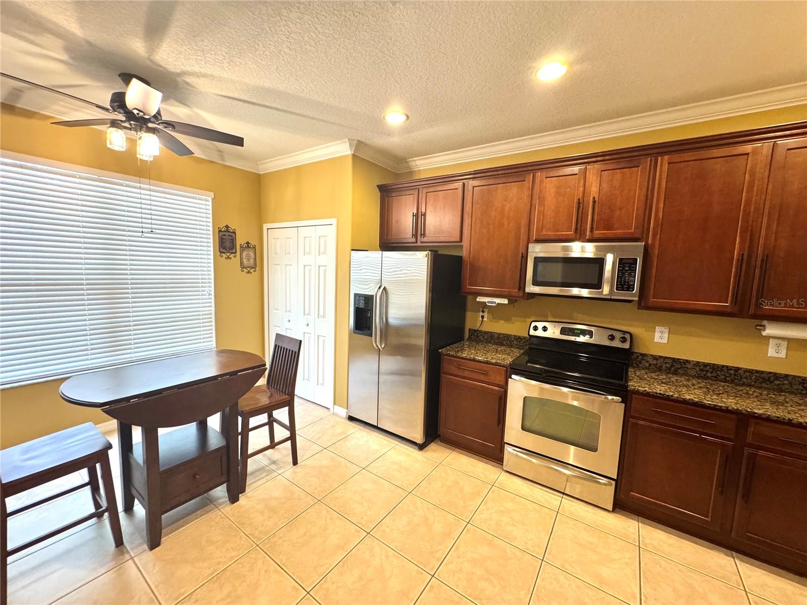 Image 9 of 60 For 1483 Hillview Lane