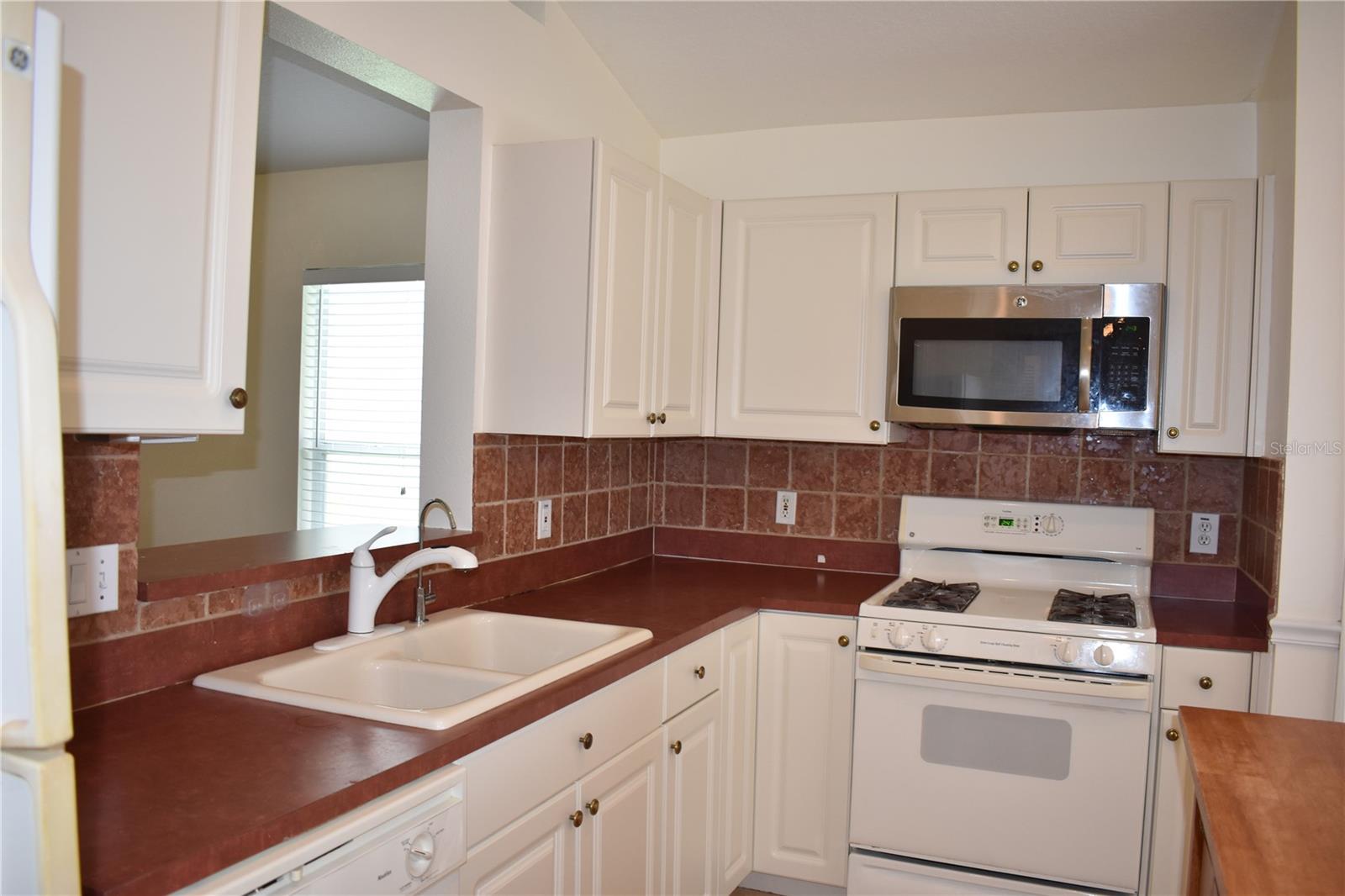 Image 15 of 32 For 2132 Brandon Park Circle