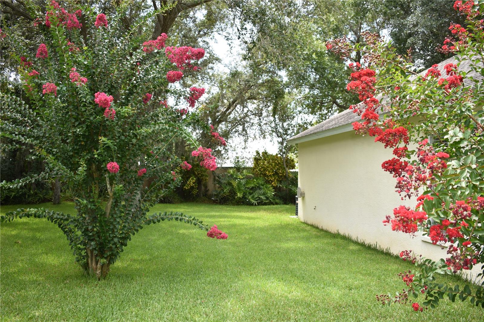 Image 8 of 32 For 2132 Brandon Park Circle