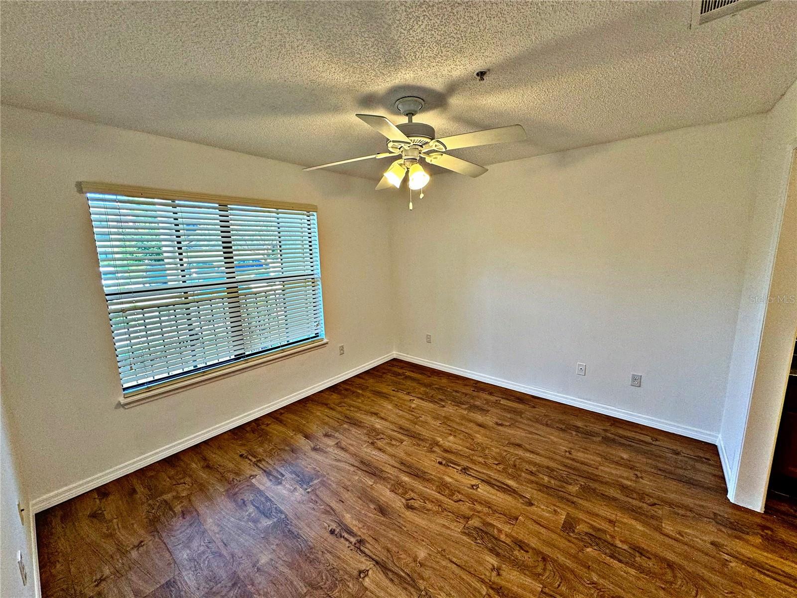 Image 10 of 17 For 11901 4th Street N 4105