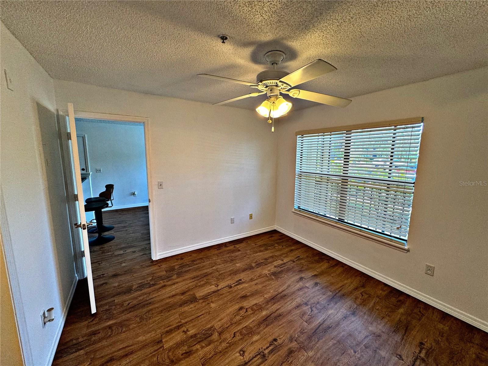 Image 4 of 17 For 11901 4th Street N 4105