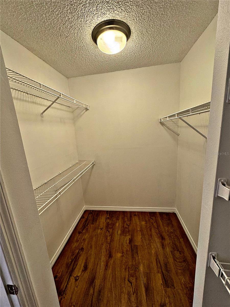 Image 5 of 17 For 11901 4th Street N 4105