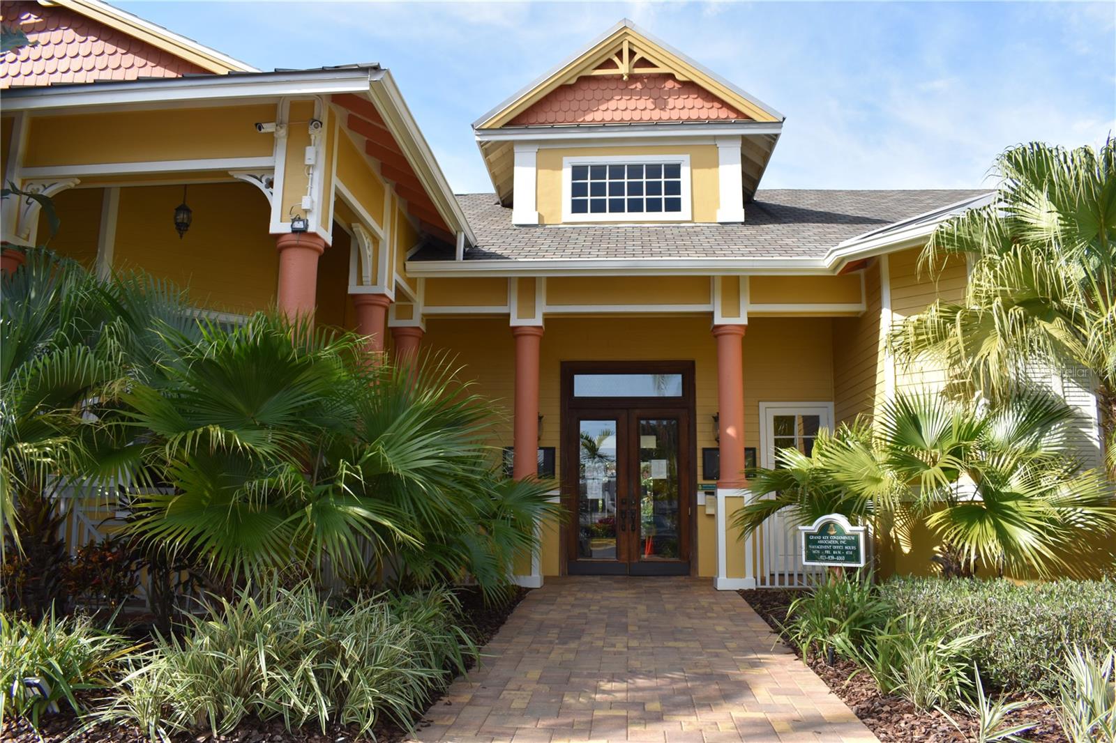 Image 4 of 29 For 4207 Dale Mabry Highway 12107