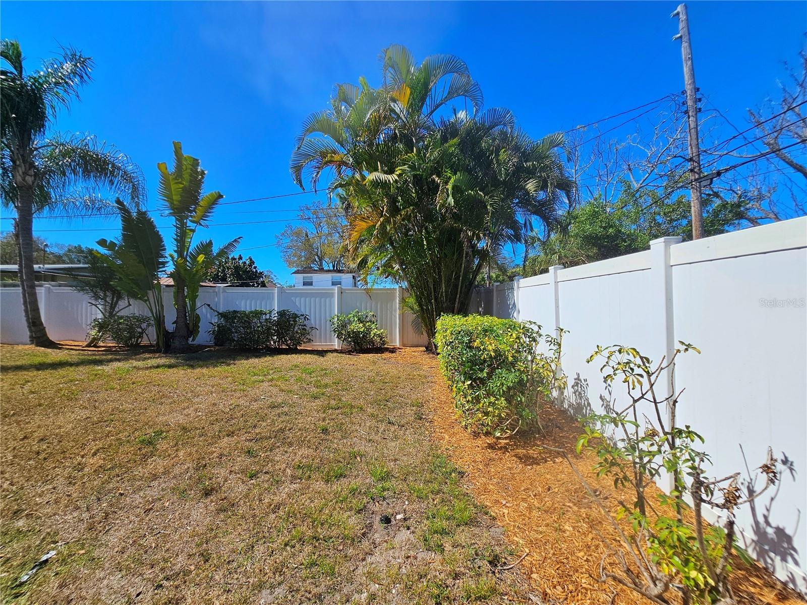 Image 24 of 26 For 5610 Kelly Drive N