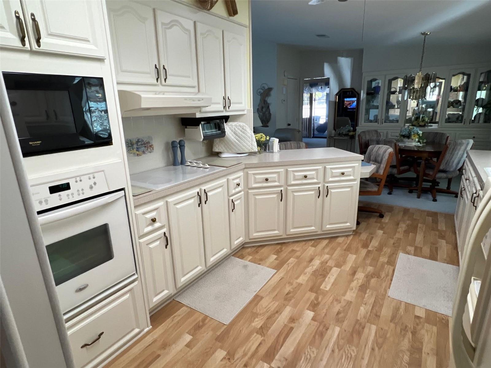 Image 22 of 43 For 1001 Starkey Road 90