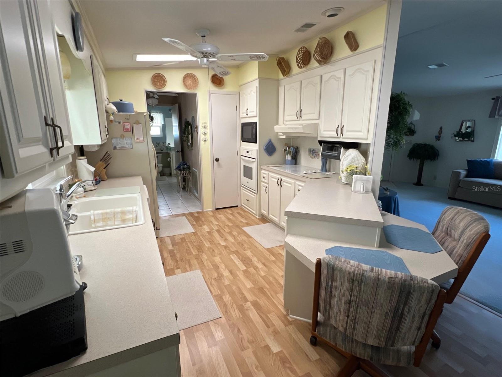 Image 25 of 43 For 1001 Starkey Road 90