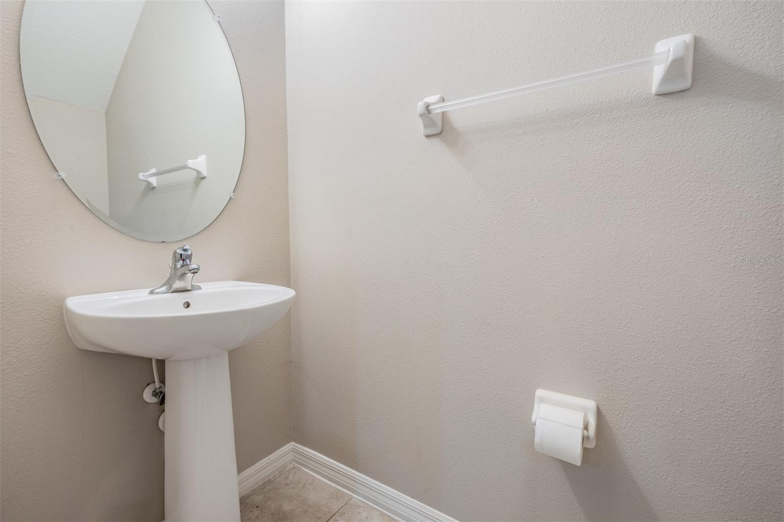 Image 10 of 24 For 7012 Holly Heath Drive