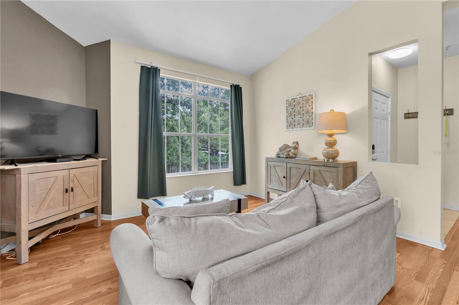 Image 4 of 35 For 1234 Missouri Avenue 320