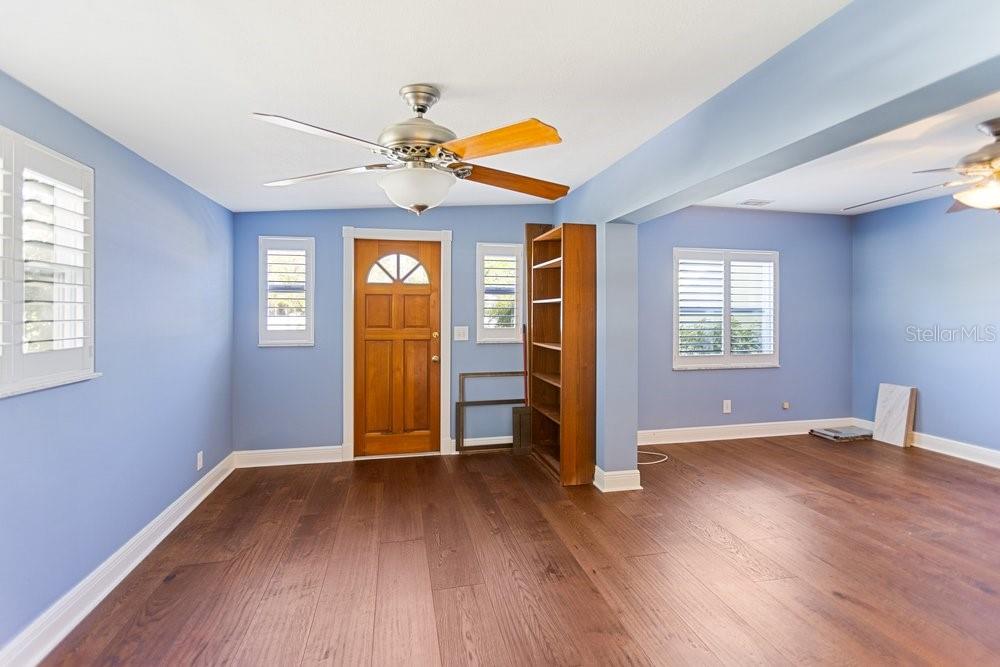 Listing photo id 22 for 201 Sherrill Street