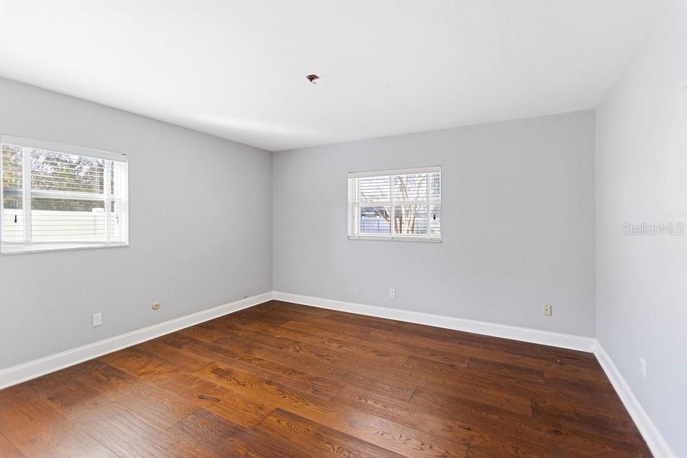 Listing photo id 25 for 201 Sherrill Street