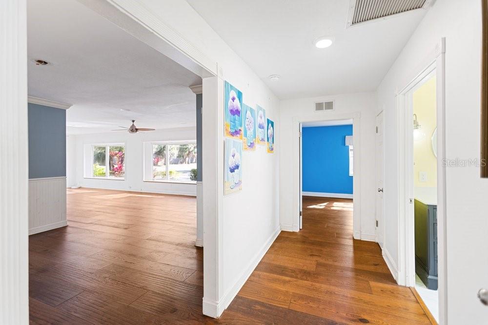 Listing photo id 28 for 201 Sherrill Street