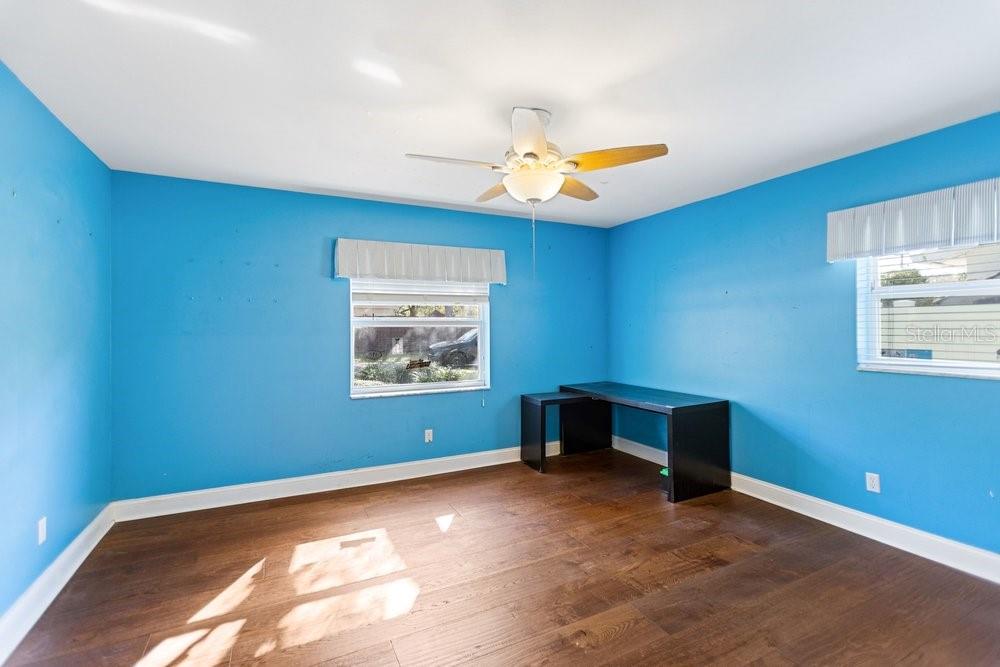 Listing photo id 31 for 201 Sherrill Street