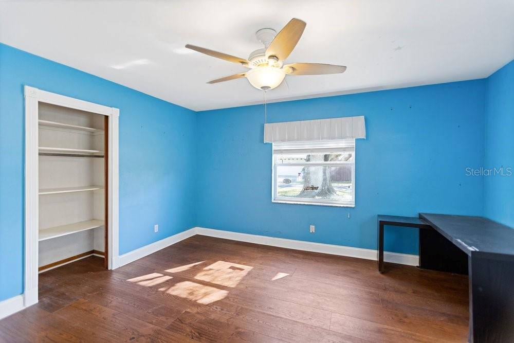 Listing photo id 32 for 201 Sherrill Street