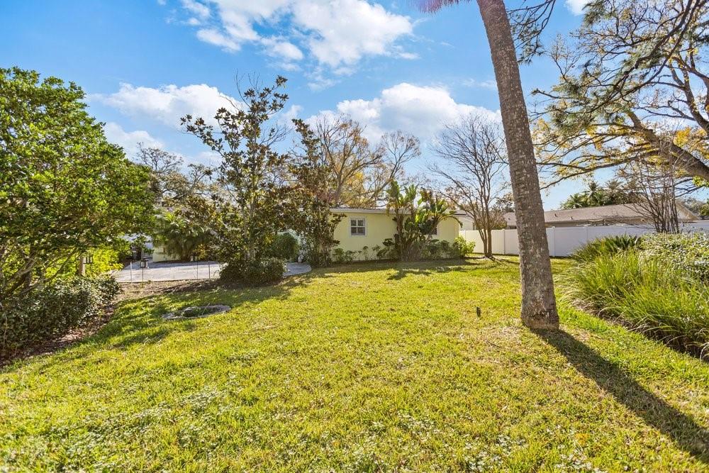 Listing photo id 37 for 201 Sherrill Street