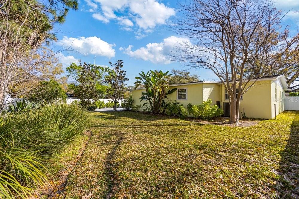 Listing photo id 39 for 201 Sherrill Street