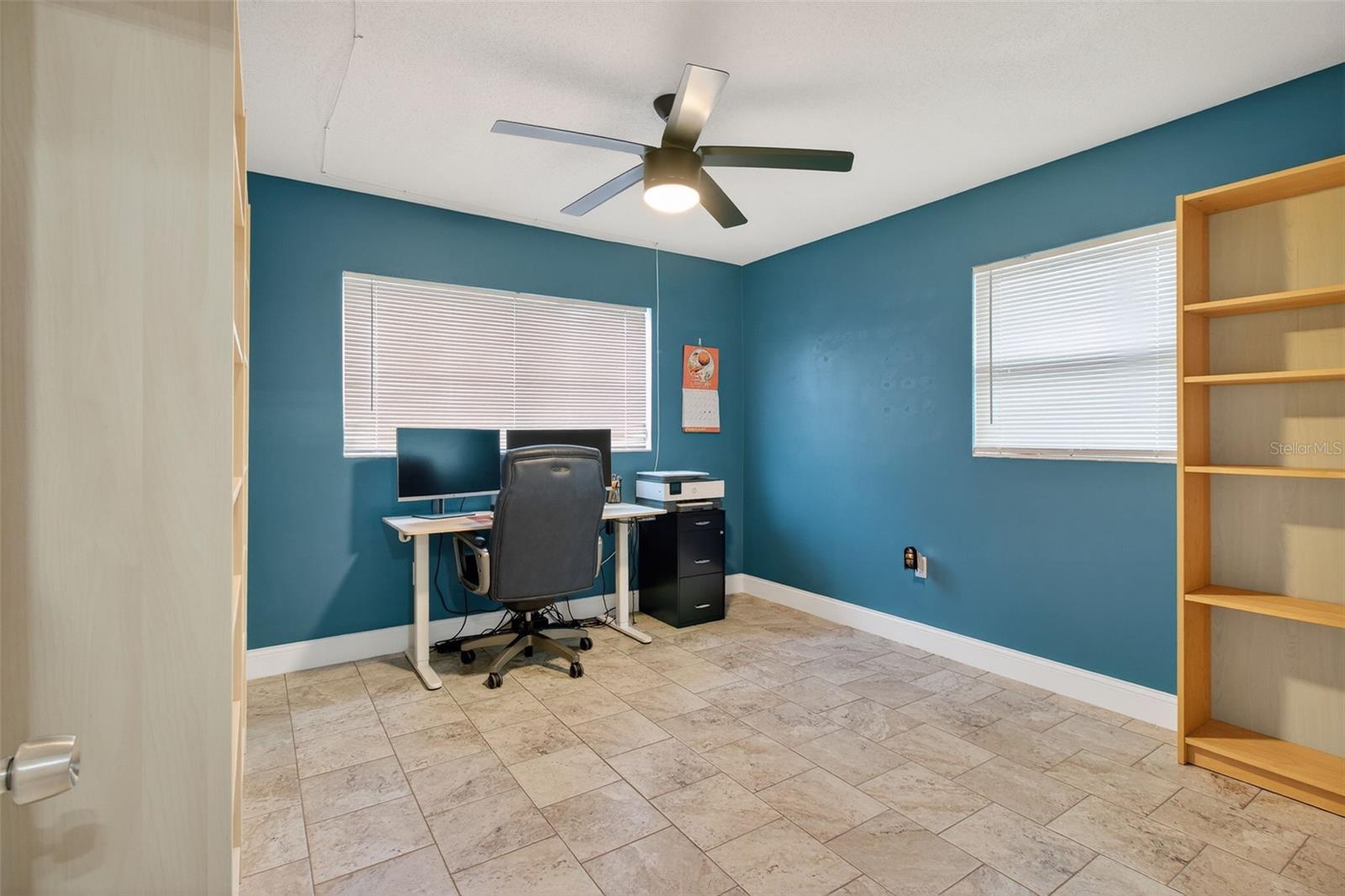 Listing photo id 8 for 7322 Orange Blossom Avenue