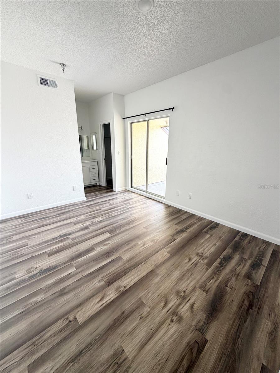 Image 19 of 32 For 10263 Gandy Boulevard N 2316