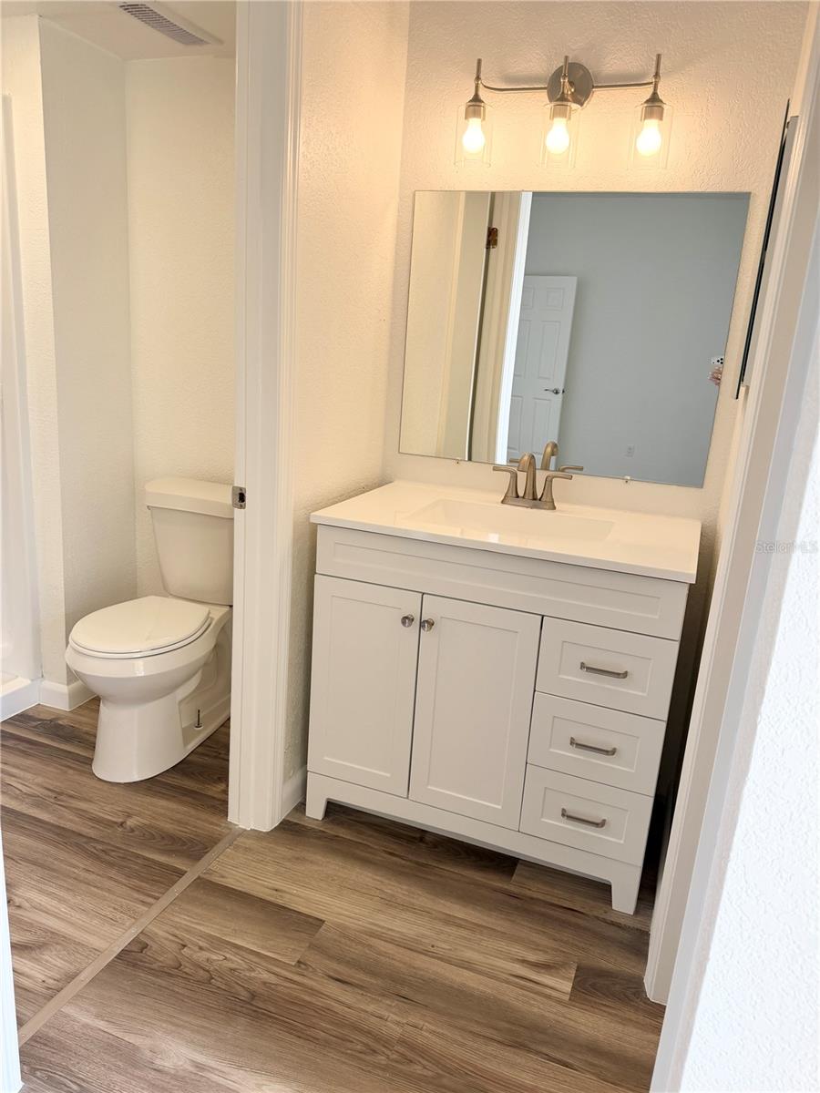 Image 21 of 32 For 10263 Gandy Boulevard N 2316