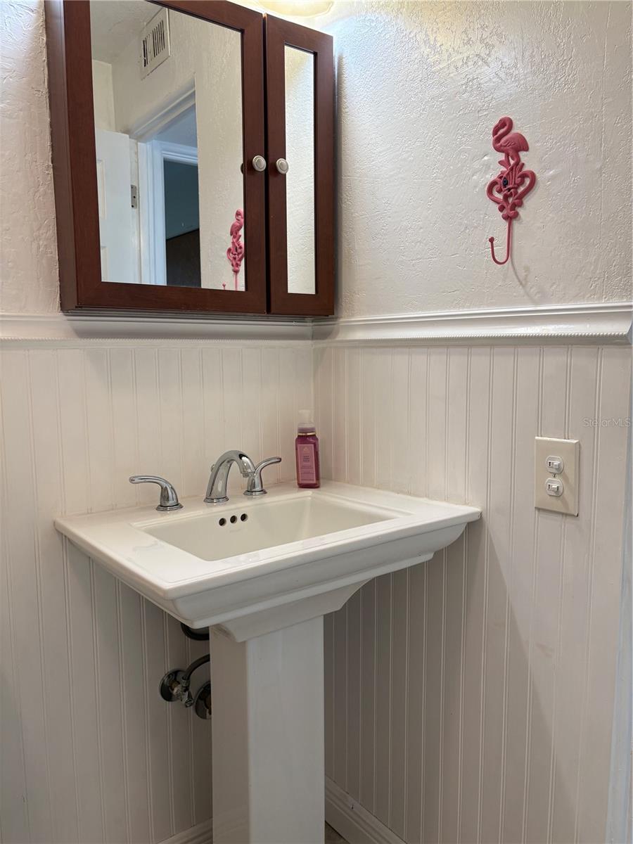 Image 19 of 29 For 4143 57th Street N 501