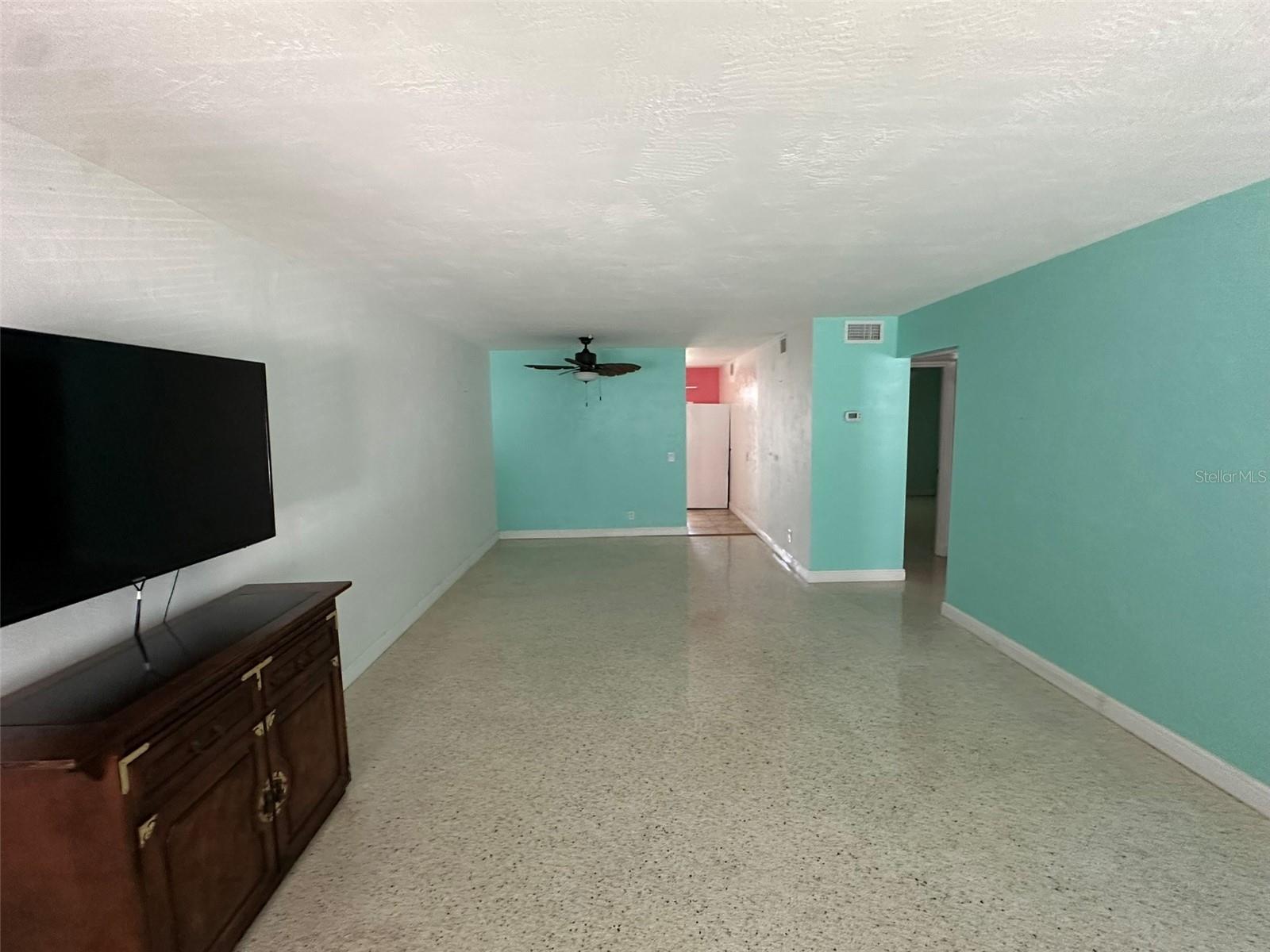 Image 3 of 29 For 4143 57th Street N 501