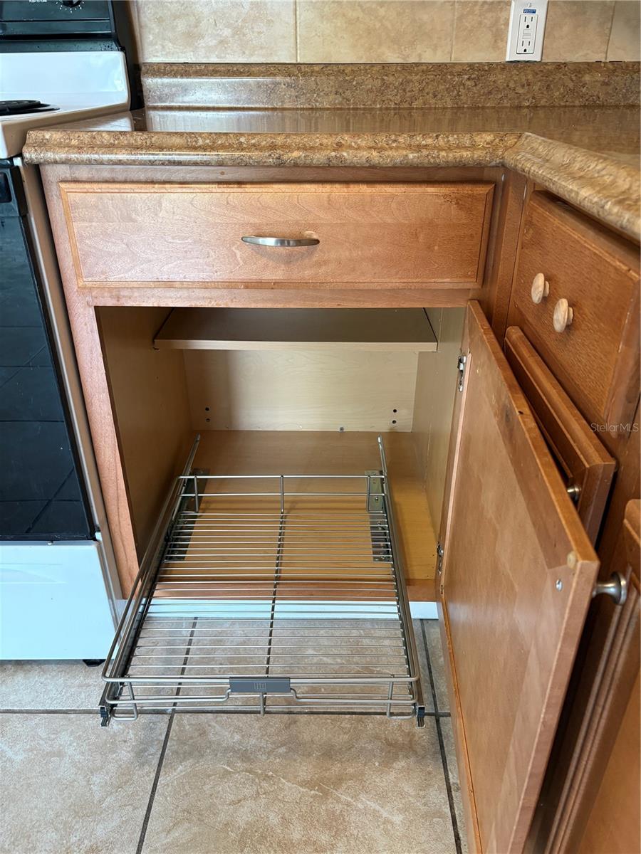 Image 8 of 29 For 4143 57th Street N 501