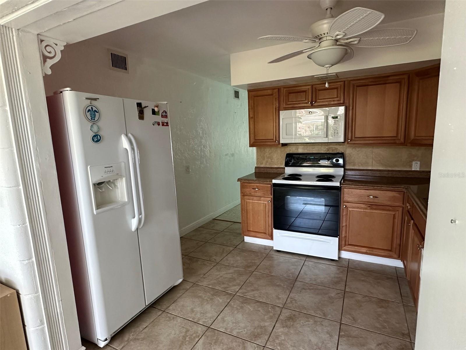 Image 9 of 29 For 4143 57th Street N 501