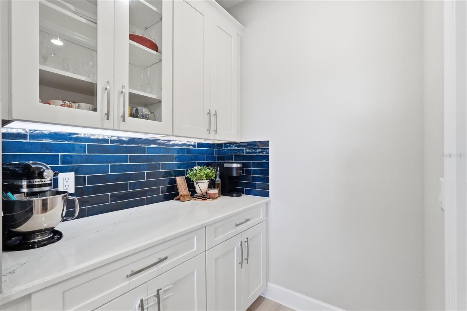 Image 11 of 46 For 16520 Star Grass Circle