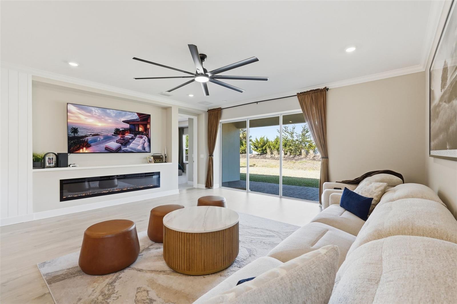 Image 17 of 46 For 16520 Star Grass Circle