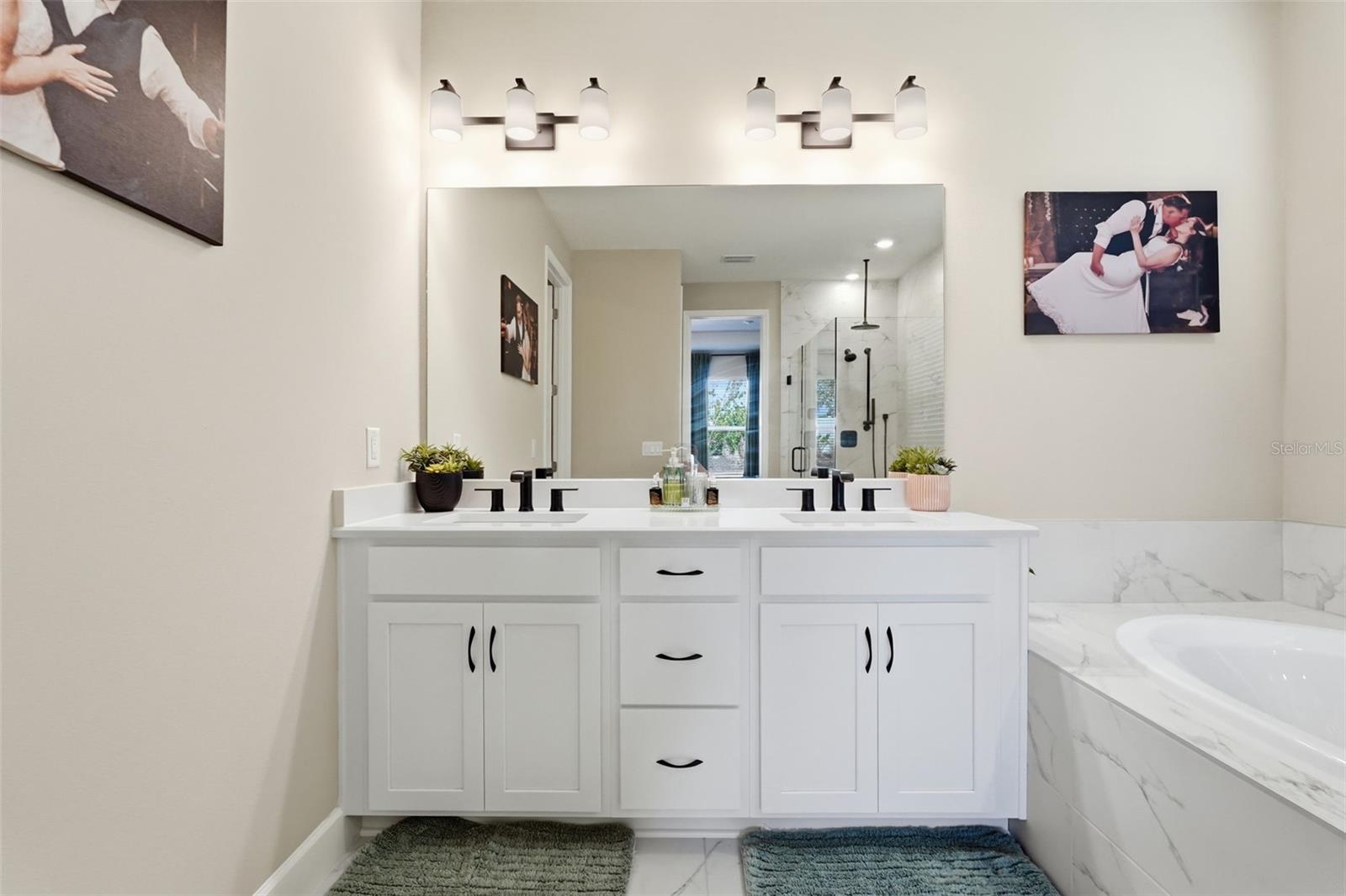 Image 24 of 46 For 16520 Star Grass Circle