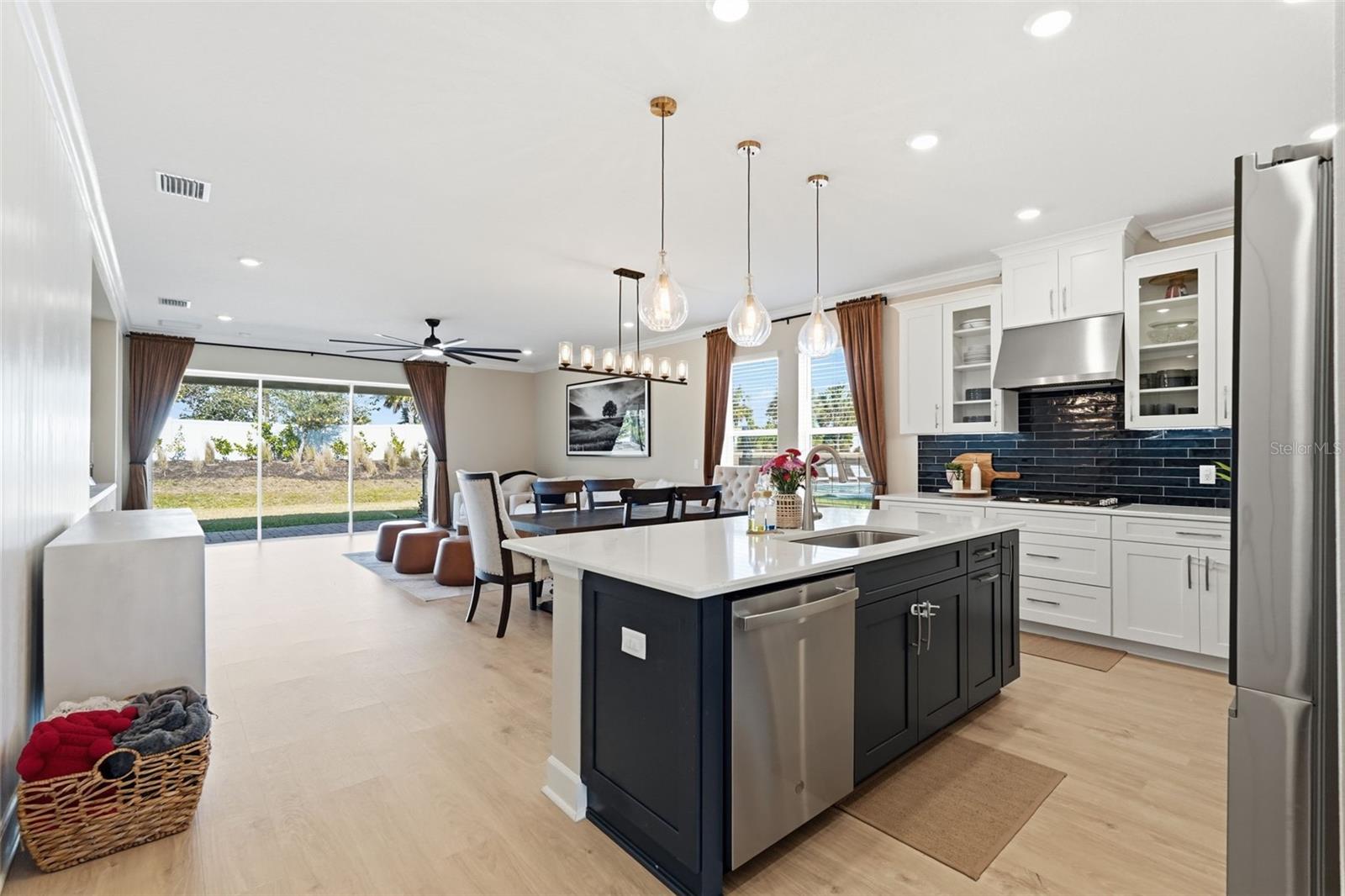 Image 5 of 46 For 16520 Star Grass Circle