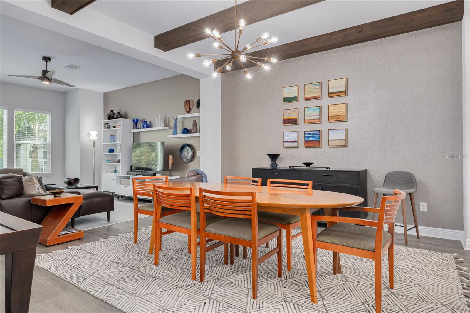 Image 7 of 30 For 835 Burlington Avenue N