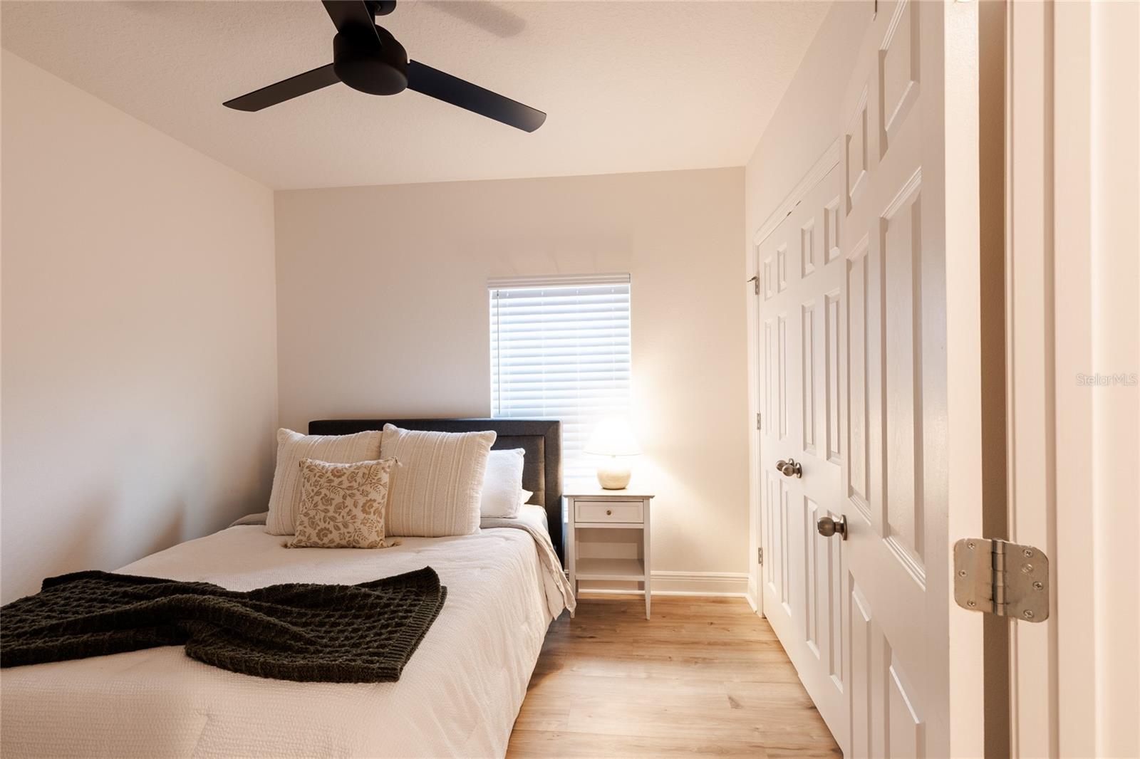 Image 13 of 23 For 9389 St Therese Street