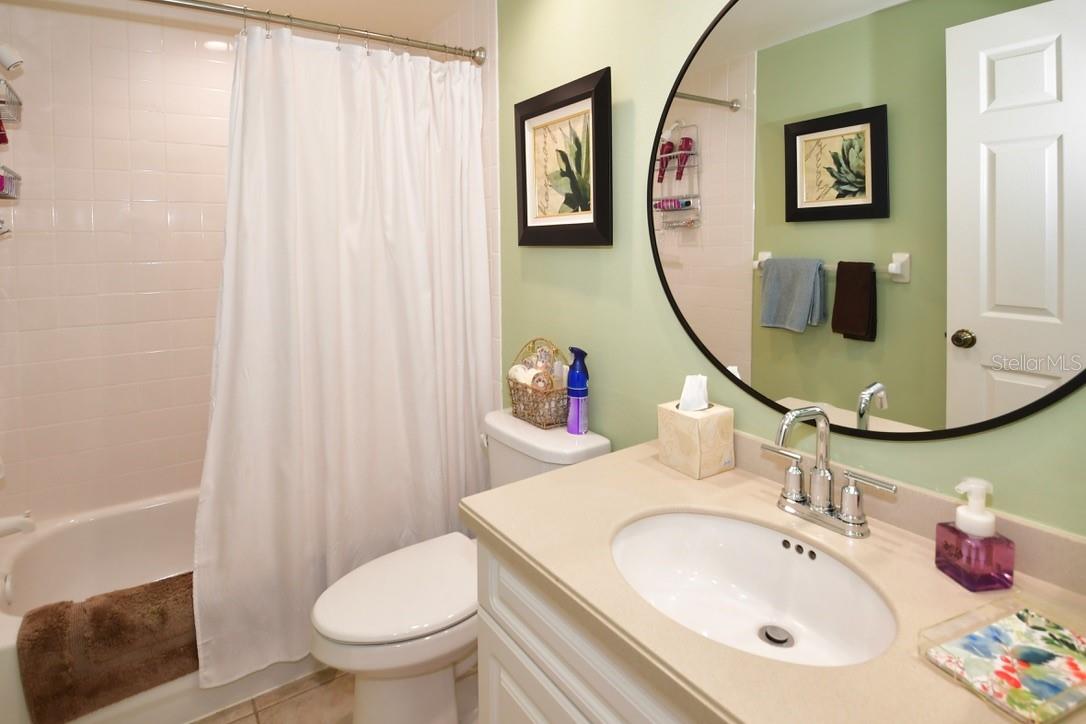 Image 26 of 30 For 6425 Shoreline Drive 10103