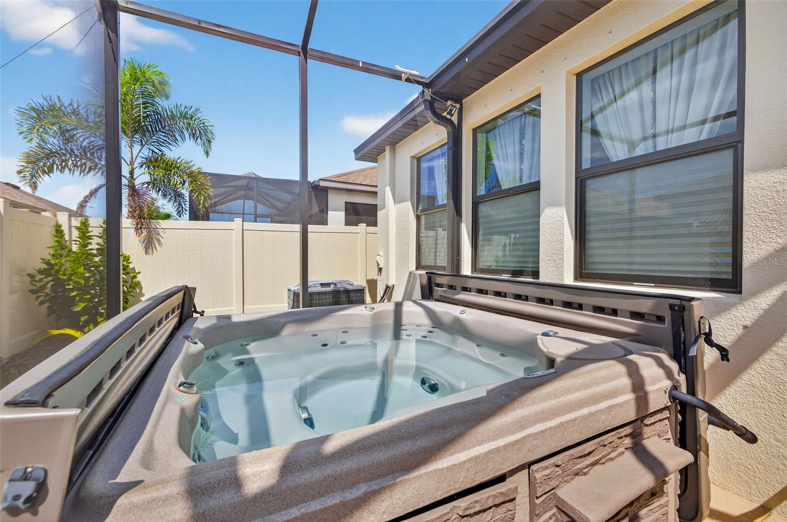 Image 30 of 43 For 1414 River Circle