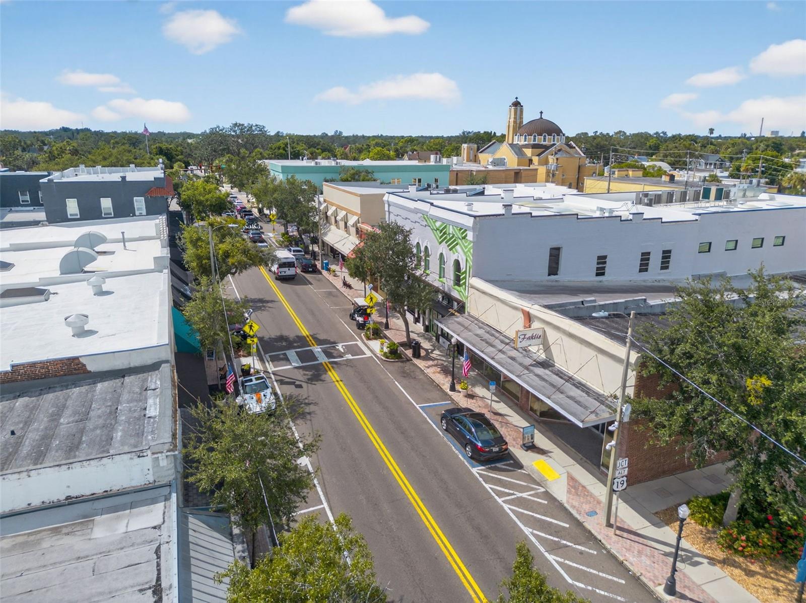 Image 36 of 43 For 1414 River Circle