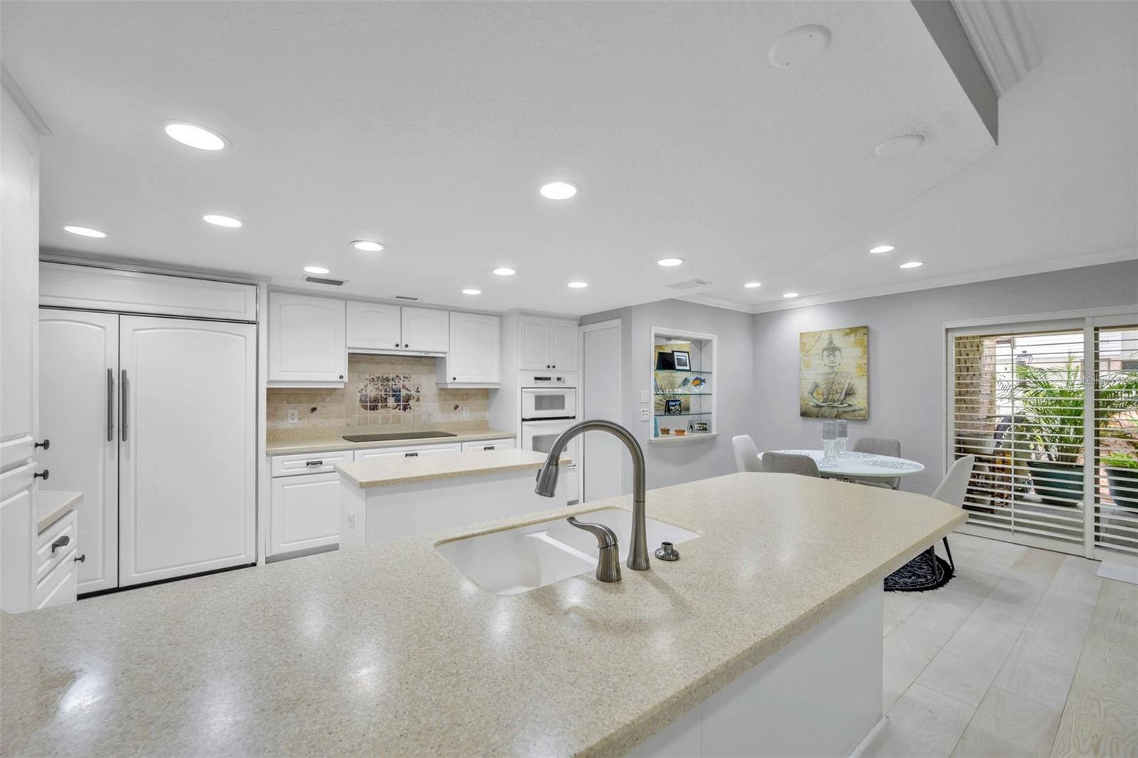 Listing photo id 10 for 36750 Us Highway 19 N 27101