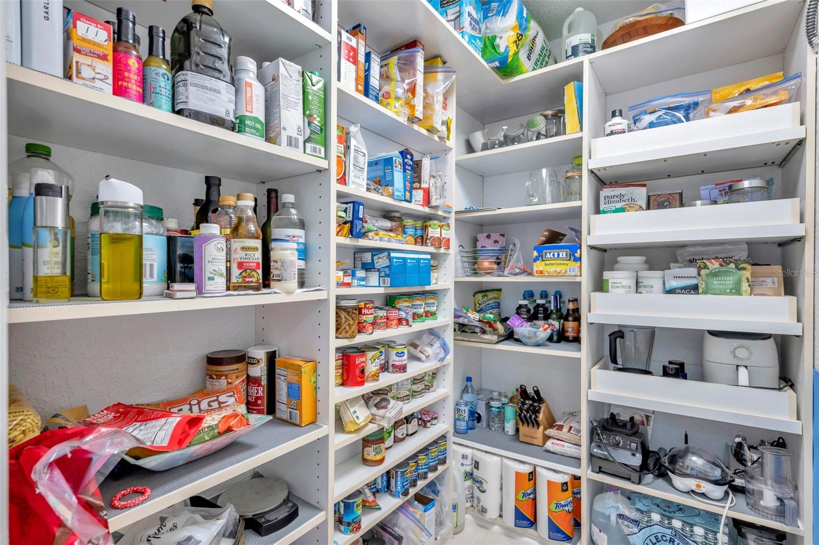 Listing photo id 12 for 36750 Us Highway 19 N 27101