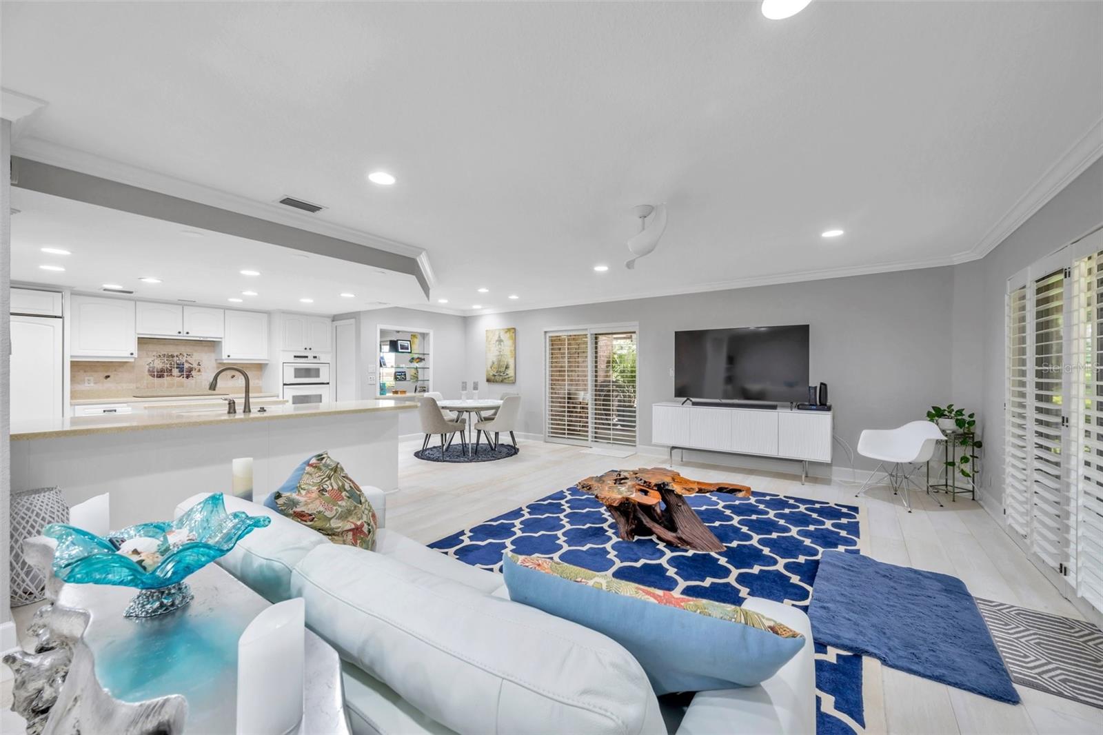 Listing photo id 19 for 36750 Us Highway 19 N 27101