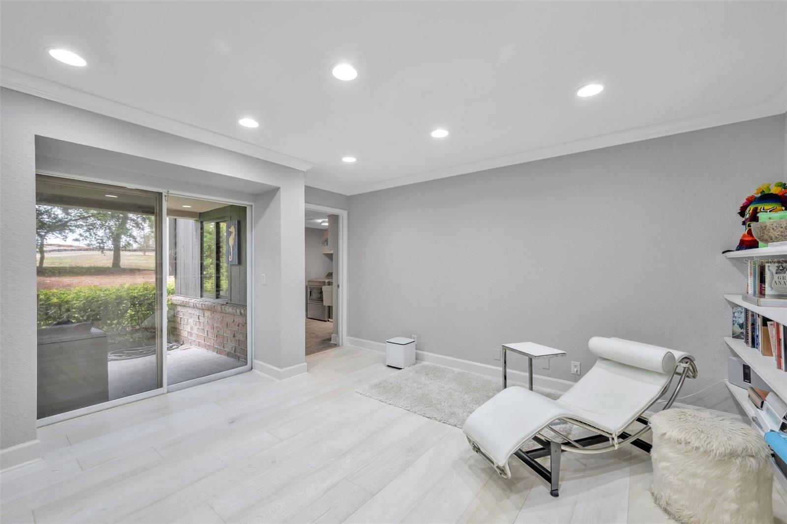 Listing photo id 23 for 36750 Us Highway 19 N 27101