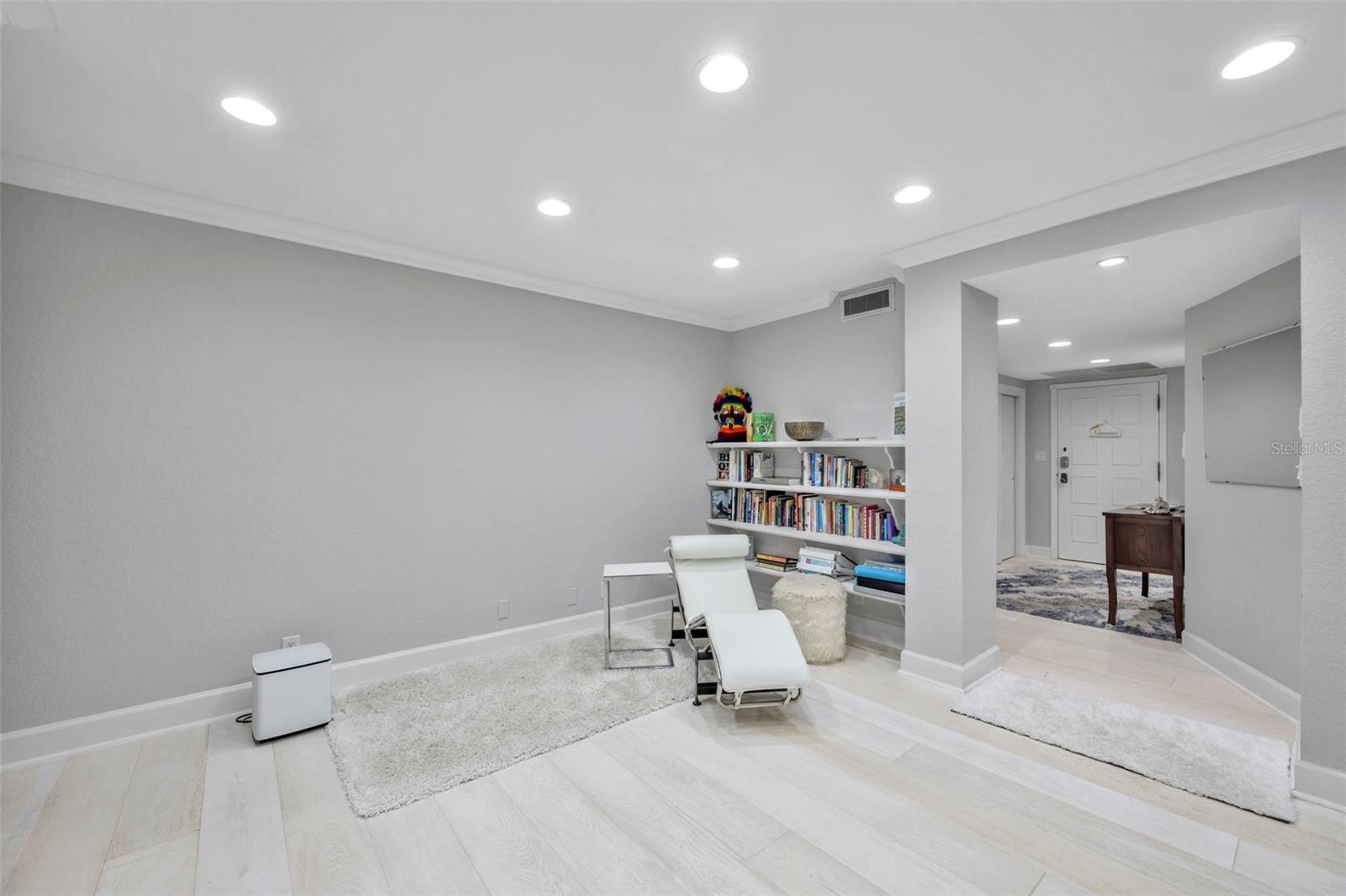 Listing photo id 24 for 36750 Us Highway 19 N 27101