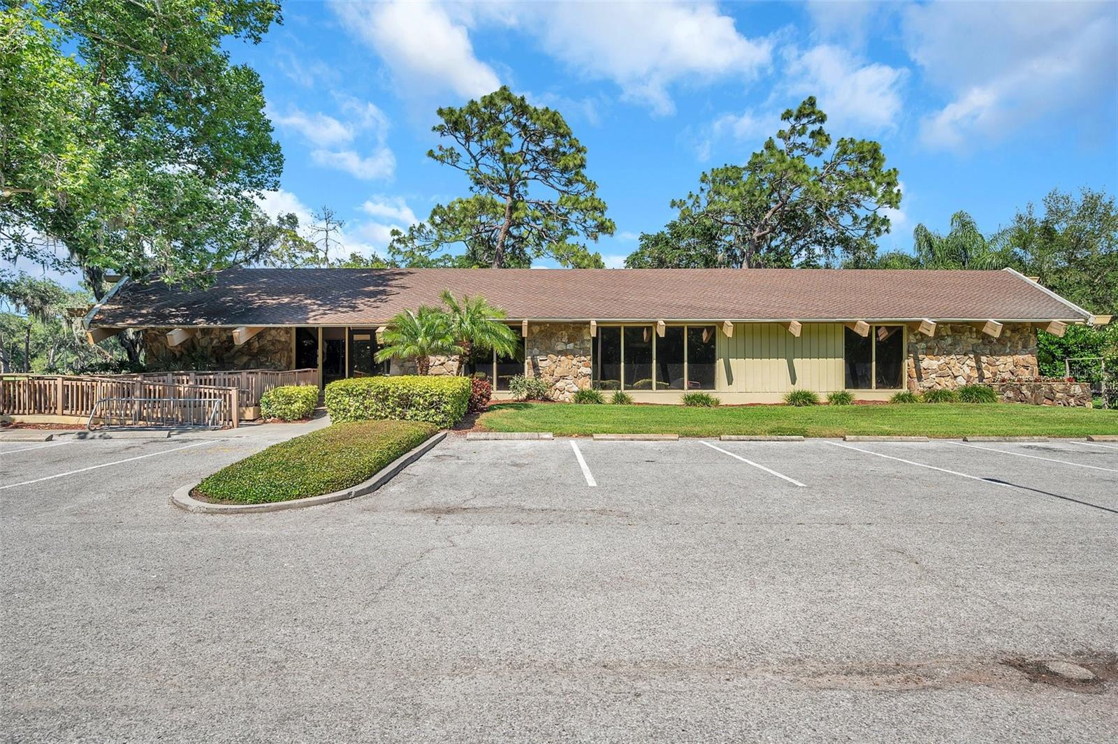 Listing photo id 58 for 36750 Us Highway 19 N 27101