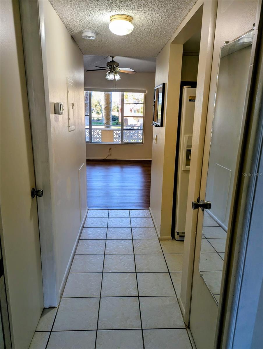 Image 11 of 17 For 2466 Ecuadorian Way 36