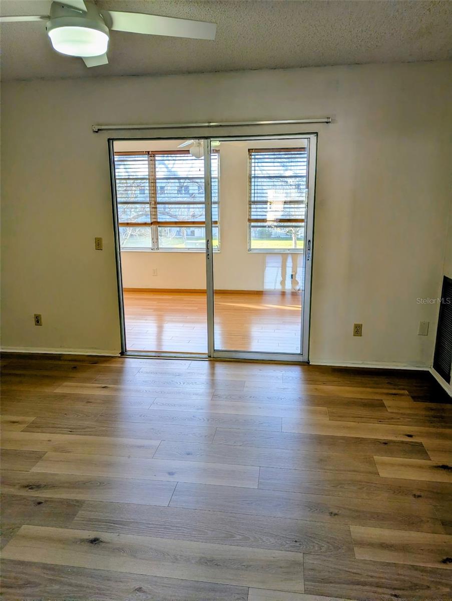 Image 14 of 17 For 2466 Ecuadorian Way 36