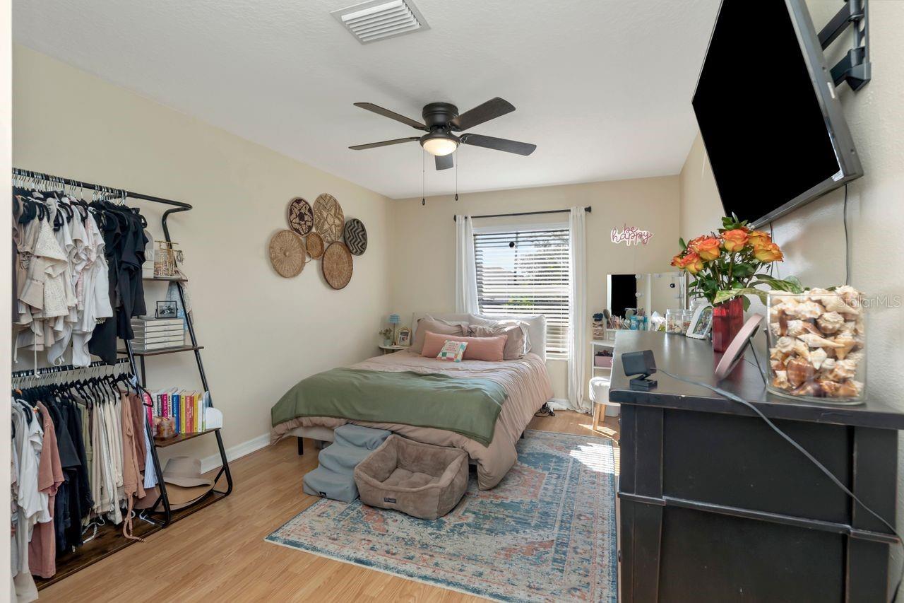 Image 24 of 34 For 9857 66th Street N